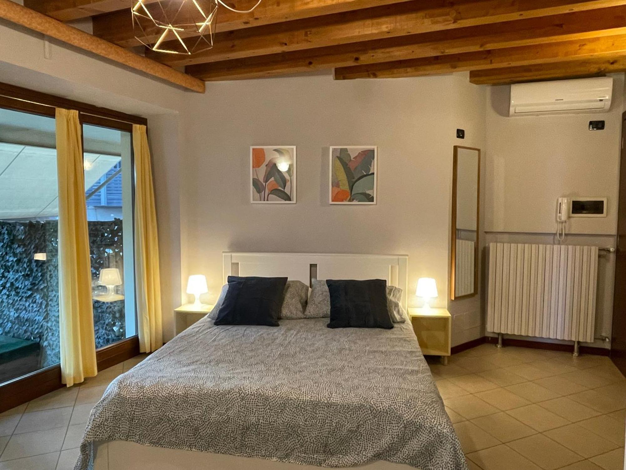 Villa Maria Apartments Moniga del Garda Exteriör bild